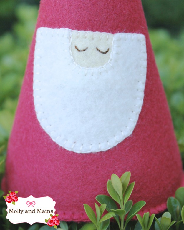 Molly and Mama sews the My Friendly Garden Gnomes sewing pattern from Muse of the Morning