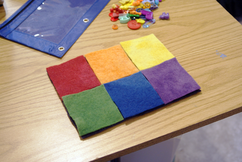 Color Sorting Busy Bag Activity - a tutorial from Myuse of the Morning