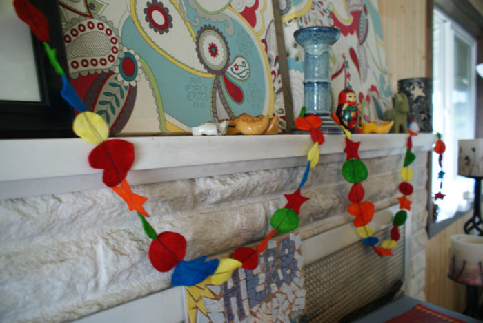 How to Make a Kool-Aid Dyed Wool Felt Shape Garland - a tutorial from Muse of the Morning