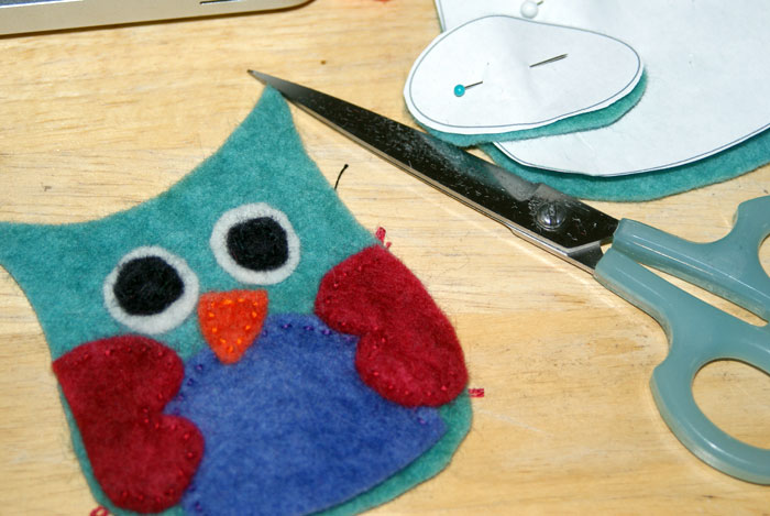 Wise Mr. Owl - a free felt sewing pattern from Muse of the Morning