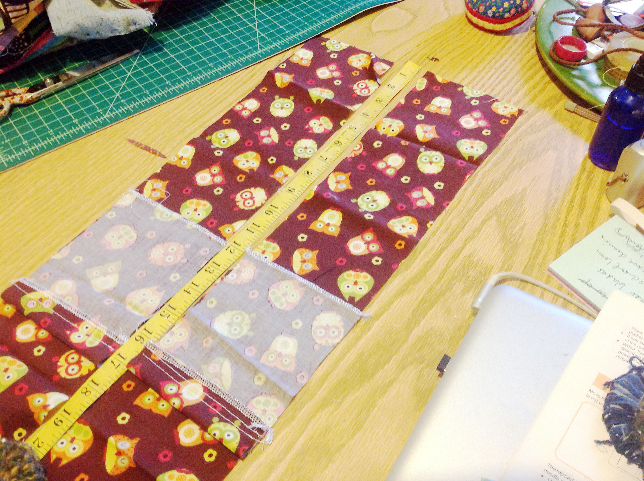Add a pocket to the Truly Scrumptious Patchy Pants- a tutorial by Muse of the Morning